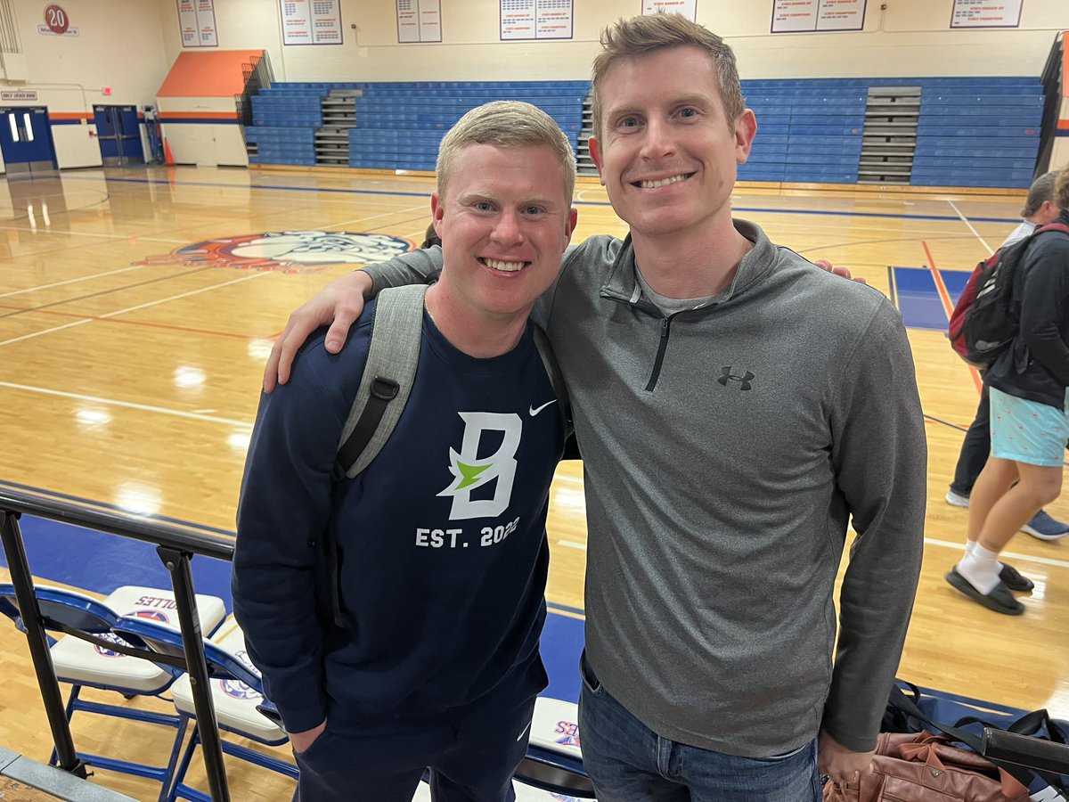 CoachClark33's tweet photo. Congrats to my brother @hammerhoops on a great first season with @beachside_high ! 

Excited for you and your team ! https://t.co/GfCGGVoA1d