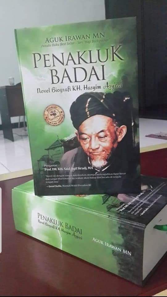 “Siapa yang mau mengurusi NU, saya anggap ia santriku. Siapa yang jadi santriku, saya doakan Khusnul khotimah beserta anak cucunya.” (Hadratussyaikh KH. Hasyim Asy'ari).

Selamat Harlah NU 1 Abad. Semoga makin manfaat buat umat. Amin
<a href="/AgukIrawanMN/">Aguk Irawan MN</a>