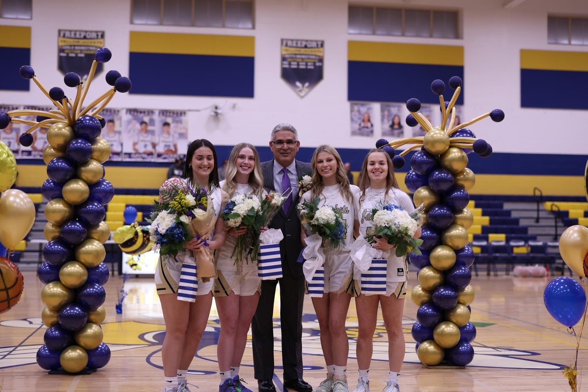 Congratulations to these 4 Seniors on their Senior Night &amp; congratulations <a href="/melaina_dezort/">Melaina DeZort</a> on reaching the 1,000 point mark <a href="/nat_volek/">Natalie Volek</a> <a href="/AleahParison/">parison_97</a> <a href="/avaa_rosee/">Ava Soilis</a> <a href="/FASD_Athletics/">Freeport Athletics</a>