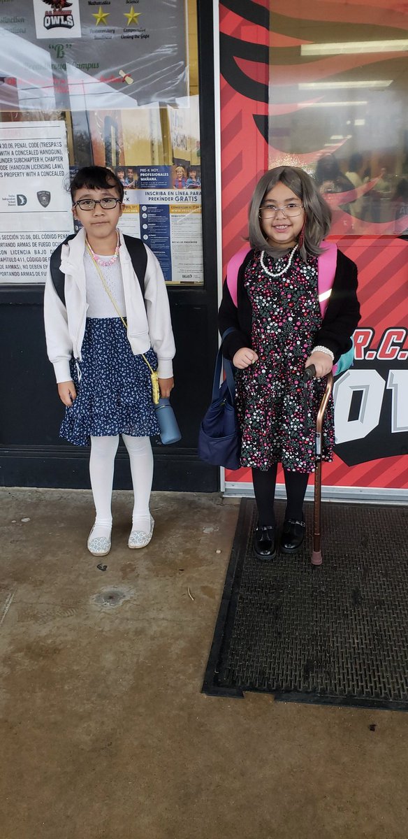 BurlesonDISD's tweet photo. We celebrated the 100th day of school with a parade and a dress up day! #100daysofschool #WhoAreWeRCB @russelllonnie3 @TeamDallasISD @ACEDallasISD https://t.co/gFYbpyUrcg