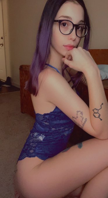 Come play with me on a phone call or video chat ❤️   https://t.co/wdtCamOYIt https://t.co/k2pImAhzpr<a href="/tag/goodnight"class="tags"><span>#goodnight</span></a><a href="/tag/folloforfolloback"class="tags"><span>#folloforfolloback</span></a><a href="/tag/tuesdayfeeling"class="tags"><span>#tuesdayfeeling</span></a>