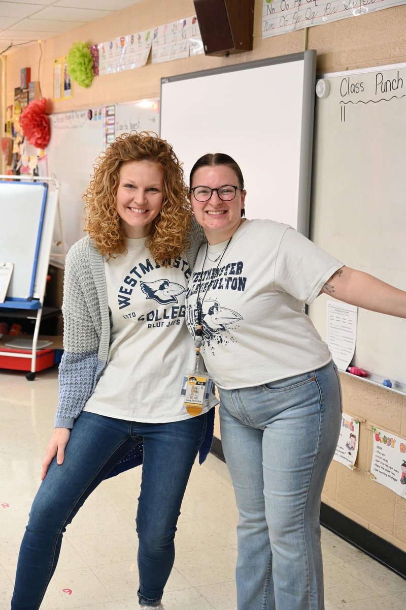 BarriBum's tweet photo. Love seeing our Blue Jay student teachers soaring in their experience with amazing teachers! @maryanello_ You and Lacy Waters are rocking collaboration! @WestminsterMO @westmo_EA @FPSHornets @bhstyson @TamiEnsor https://t.co/yiiGz9ee5I