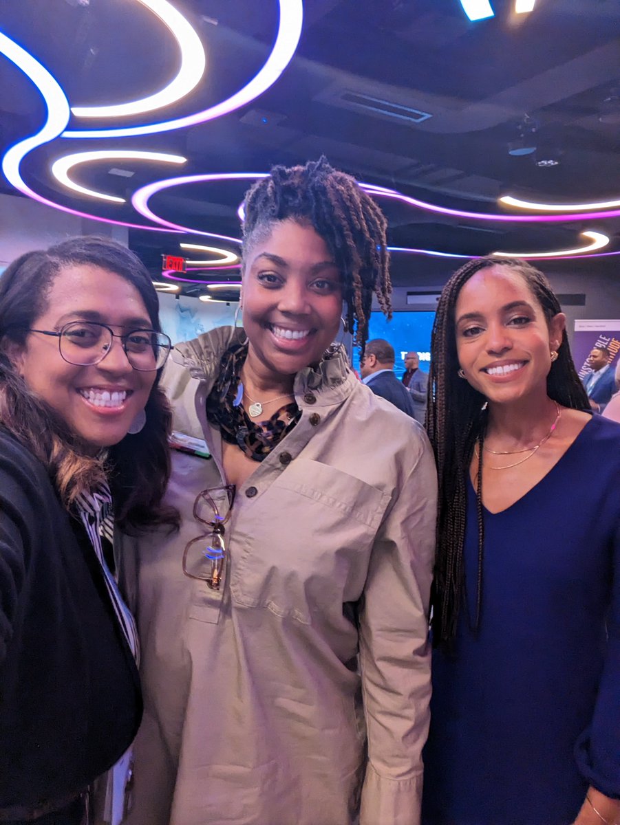 harvey_pk's tweet photo. This year's @BoozAllen Black History Month reception was definitely one for the books! I was able to connect (and reconnect) with so many phenomenal IMPACT-DRIVEN leaders. #diversity #network #BlackHistoryMonth https://t.co/EeuyBOYBkL