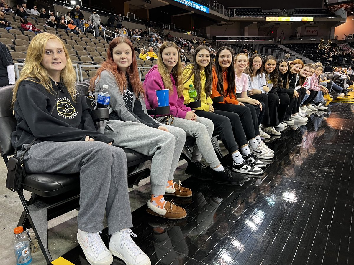 Another great Team outing to watch the Norse!   Thanks Mrs. McDonald for the upgrade to Court side Seats!