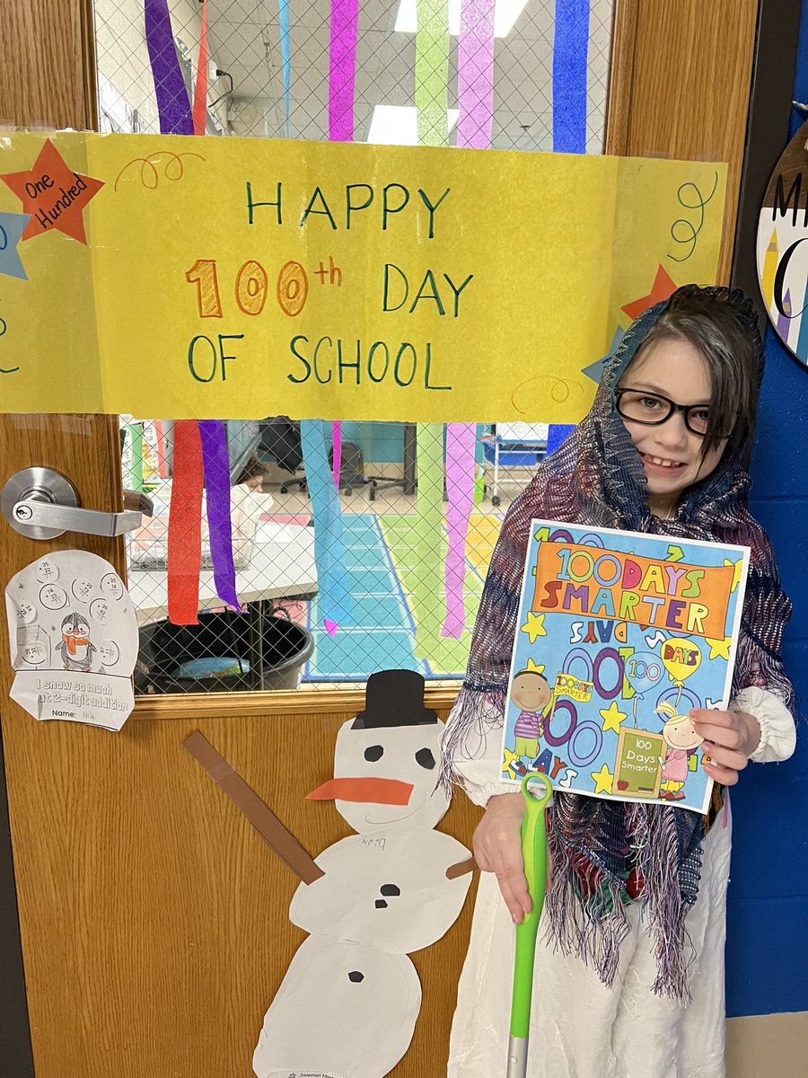 MrsBraaschOB's tweet photo. 💯 days smarter, 2️⃣nd grade style! #wdsd7 https://t.co/CP7oLovjbd