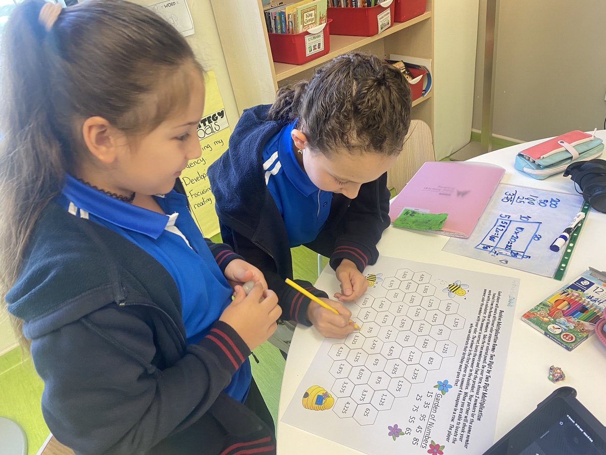 TeachMoChill tweet media