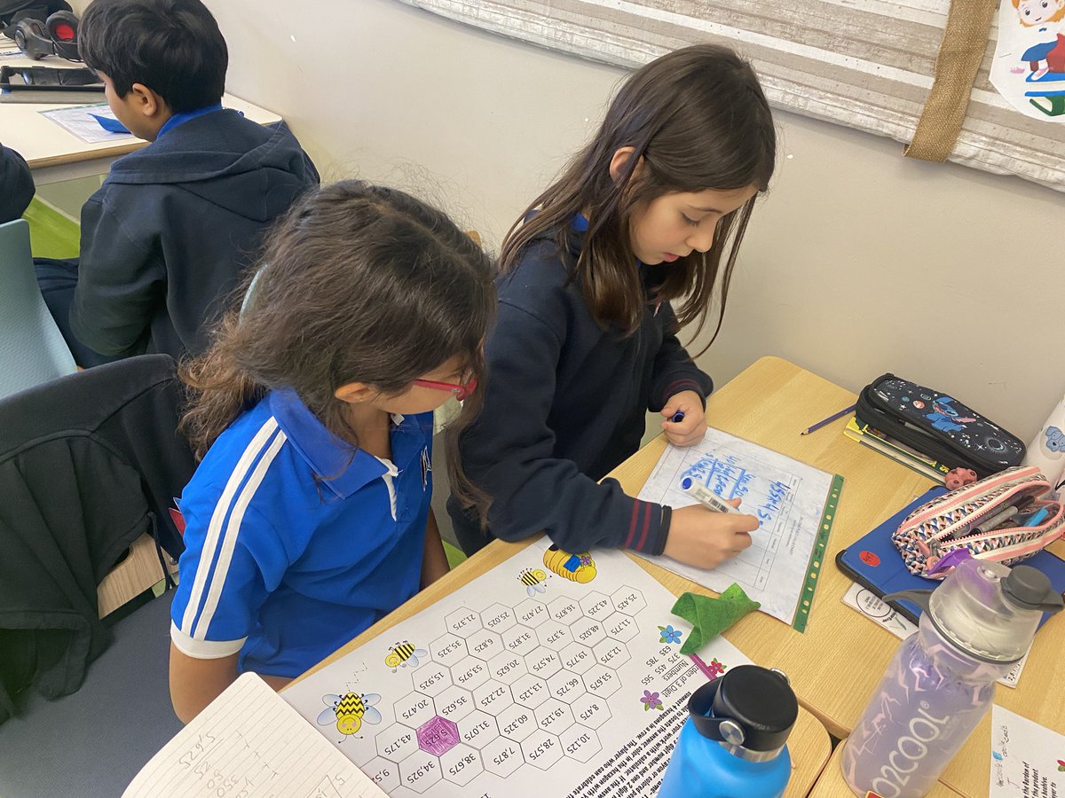 TeachMoChill tweet media