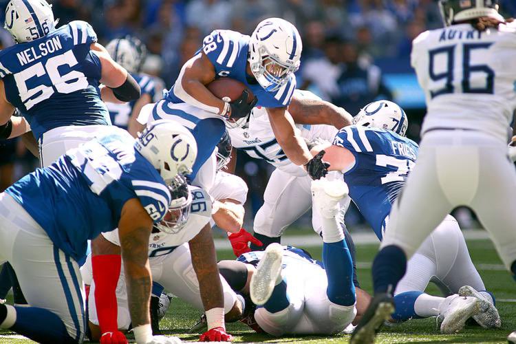 Mof_Colts2022's tweet photo. Colts get big division win against Titans. We built early lead off turnovers and then Titans came back with turnovers. Colts defense gave up yards but made plays when they had to. These AFC south games are brutal. Parsons with 2 more sacks. @MOFLeagues #mofs70wk11 https://t.co/OPwA9ZNb8A