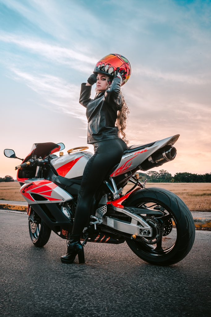 😌💥🏍️