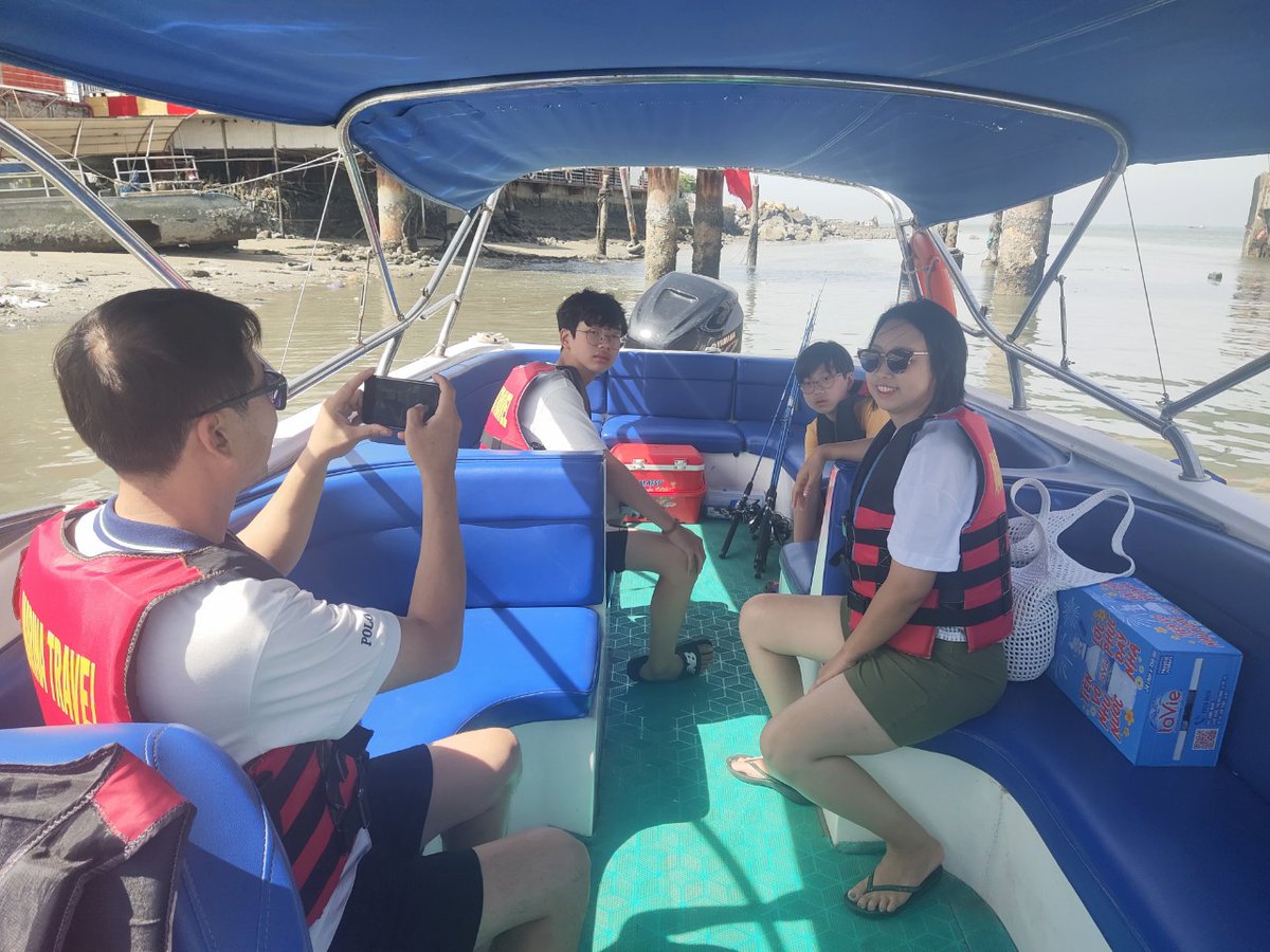 balo_tour's tweet photo. 우리 가족은 붕따우 낚시투어 즐겁게 진행하세요.
☎️Hotline: Ms.Nàng 090 999 1205 (zalo) Kakao ID: nangbalo, balotour
#balotour #dulichvietnam #dulichvungtau #tourcaucavungtau #caucavungtaumarina #vigolf
#발로투어 #붕따우여행 #붕따우낚시투어 https://t.co/v6Vu0KENTE