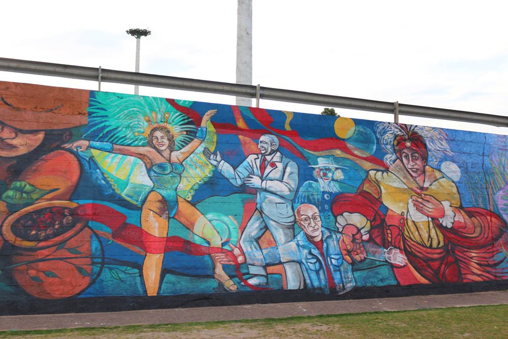 AnanaHelado's tweet photo. Hoy les voy a hacer un hilo de como el arte correntino tiene una sede en un kibutz en Israel
De la ciudad de los murales (el #chamame, #chipa, #Carnaval y @CDMandiyu) a la tierra santa https://t.co/SegCFMzPJp