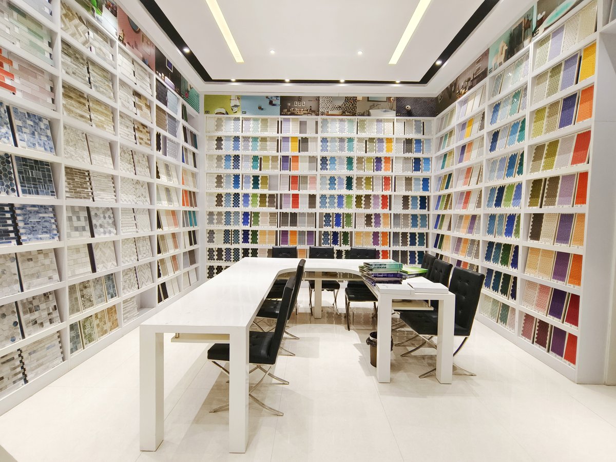 GlobalBridge0's tweet photo. With the normalization of the epidemic and the support of national policies, dealers from all over the world are always welcome to visit GlobalBridge's exhibition hall in Foshan, Guangdong province.
Come see the new trend this year.💁‍♀️ https://t.co/hz2qTmzcA8