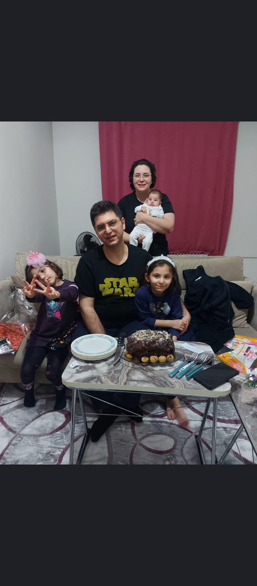 Erol11332360's tweet photo. Şazibey mahallesi stad caddesi elif birge apartmanı kat 4 =5 kişilik ailemize ULASAMİYORUZ !İLK DAKİKALARDAN BERİ 
LÜTFEN YARDIMCI OLSUN SESİMİZİ DUYUN !#deprem #Kahramanmaras #AFAD #Turkiye @AFADBaskanlik @haluklevent @AltayBayindir_1 @dbdevletbahceli @buyuksehirkm @OguzhanUgur https://t.co/XeT9hCM4rP