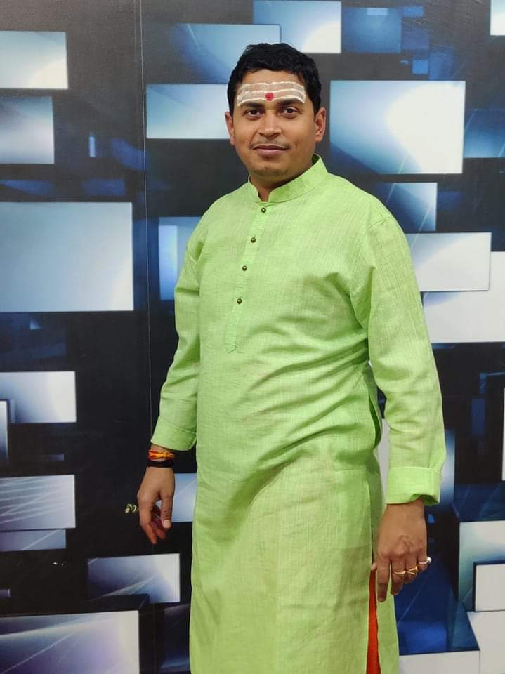 winsoftpro's tweet photo. जरूर उम्र ने की है कलेंडर से कुछ छेड़खानी..
खेलने वाला इतवार अब फिक्र में गुजर रहा है.!

#हरहरमहादेव🚩 https://t.co/3D0g7qrTUU