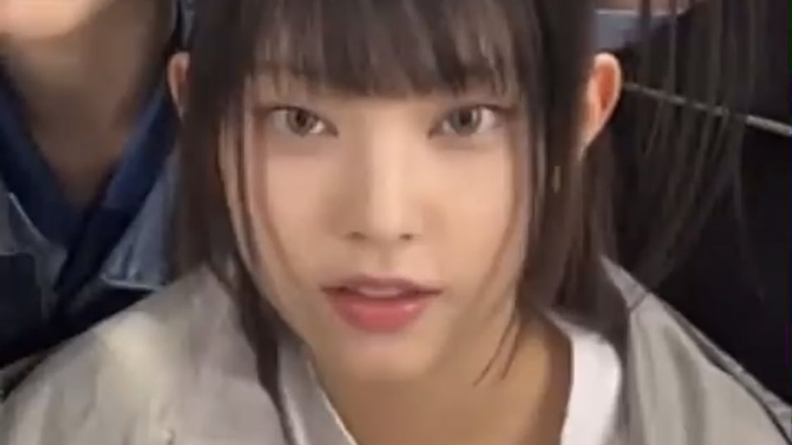 kanghaerins's tweet photo. she even blinks like a cat 😭 https://t.co/o3PzY4nJkT