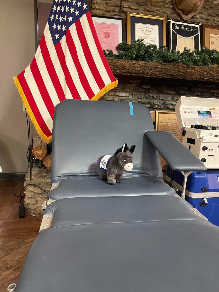 1Programs's tweet photo. Mini Blackjack gives back while visiting First Responders during the Give the Gift of Life Blood Drive at the VFW Post 10281.  

Keeping spirits high and staying connected! Great Job Mini Blackjack! 

#MiniBlackjacksAdventures #MiniontheMove
@1stTSC @1stTSC_CSM @CSMTownsendW https://t.co/im0IJJqIUa