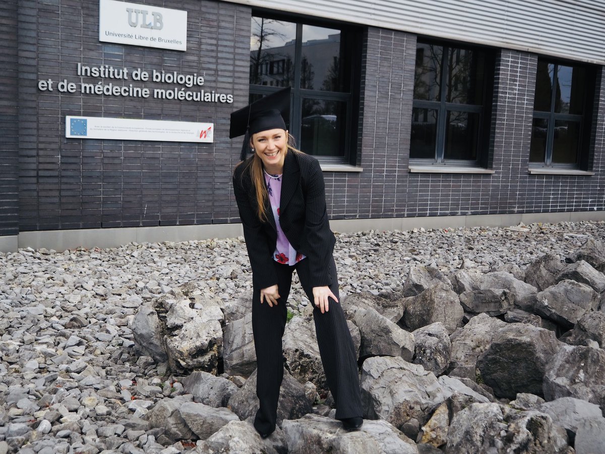 TatSchlech's tweet photo. I am so thrilled to share with you that I recently defended my PhD, closing a chapter at @ULBruxelles, and that I am starting a postdoc at @Stanford in the @JacobsWagnerLab ! I am excited to dive into the biology of Borrelia 〰️ ! https://t.co/fLwPP1LkyN