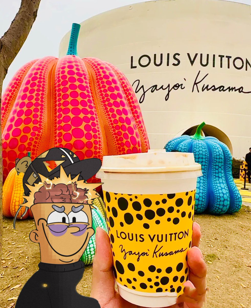 iris_1116_'s tweet photo. Lv cooperation with yayoi kusama exhibit🫡🫡🫡@DamnItCommunity #meme #nft https://t.co/uGcWBiMxK8