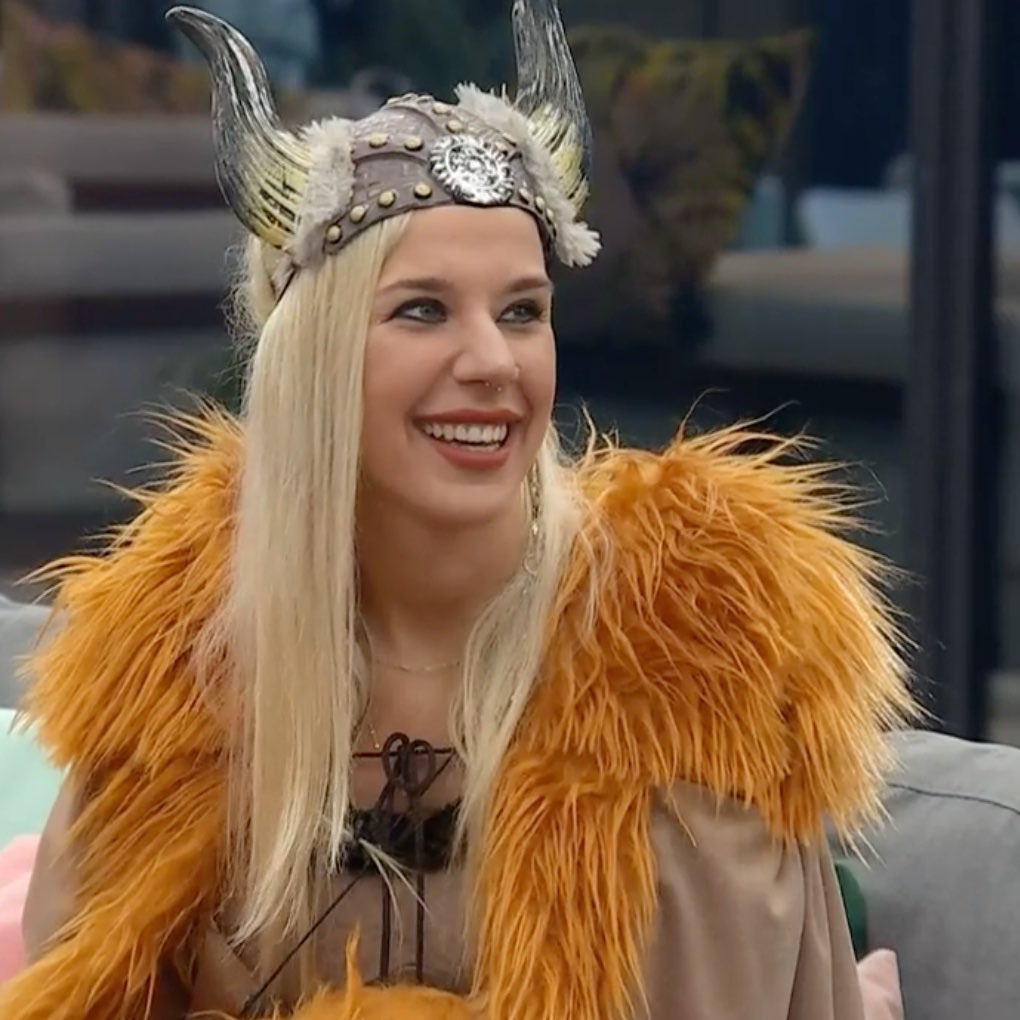 gh_trivia's tweet photo. Mi favorito es.. 

🔁 LA TORA

❤️ JULIETA 

#GranHermano 
👉🏻 https://t.co/X6jh26DYBU https://t.co/3K5G8l1DcB