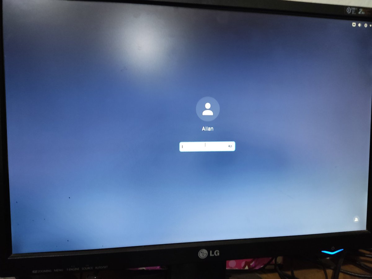 AllanSalazaar's tweet image. Probando #ZorinOS