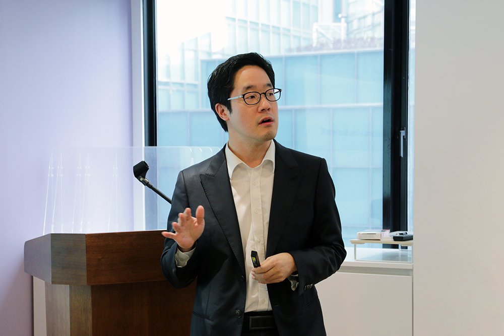 FKCCI_info's tweet photo. [#ReviewOn] What’s new in the #Korean #energysector? ⚡ On Jan 19th, #FKCCI gathered 15 of its members from top #energy-focused #companies for its first #EnergyCommittee of 2023. Read more about the event 👇 https://t.co/lX5GySGKdv https://t.co/6SEuVc6xOg