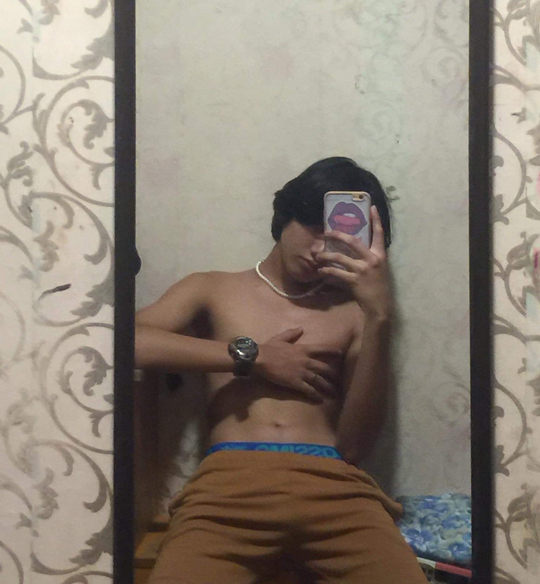 Princer18117135's tweet photo. Iwan ko na to here https://t.co/8wcifTWN7S