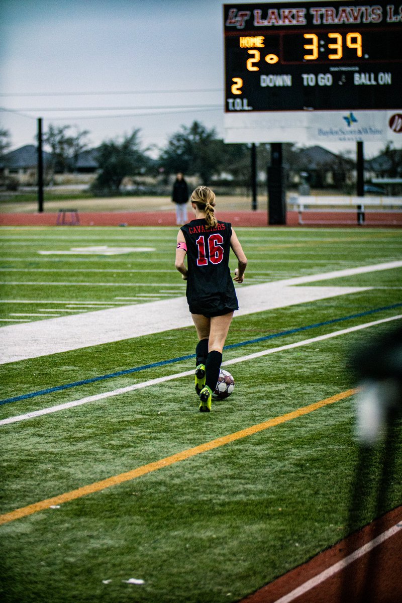 Mia Ferrell tweet media