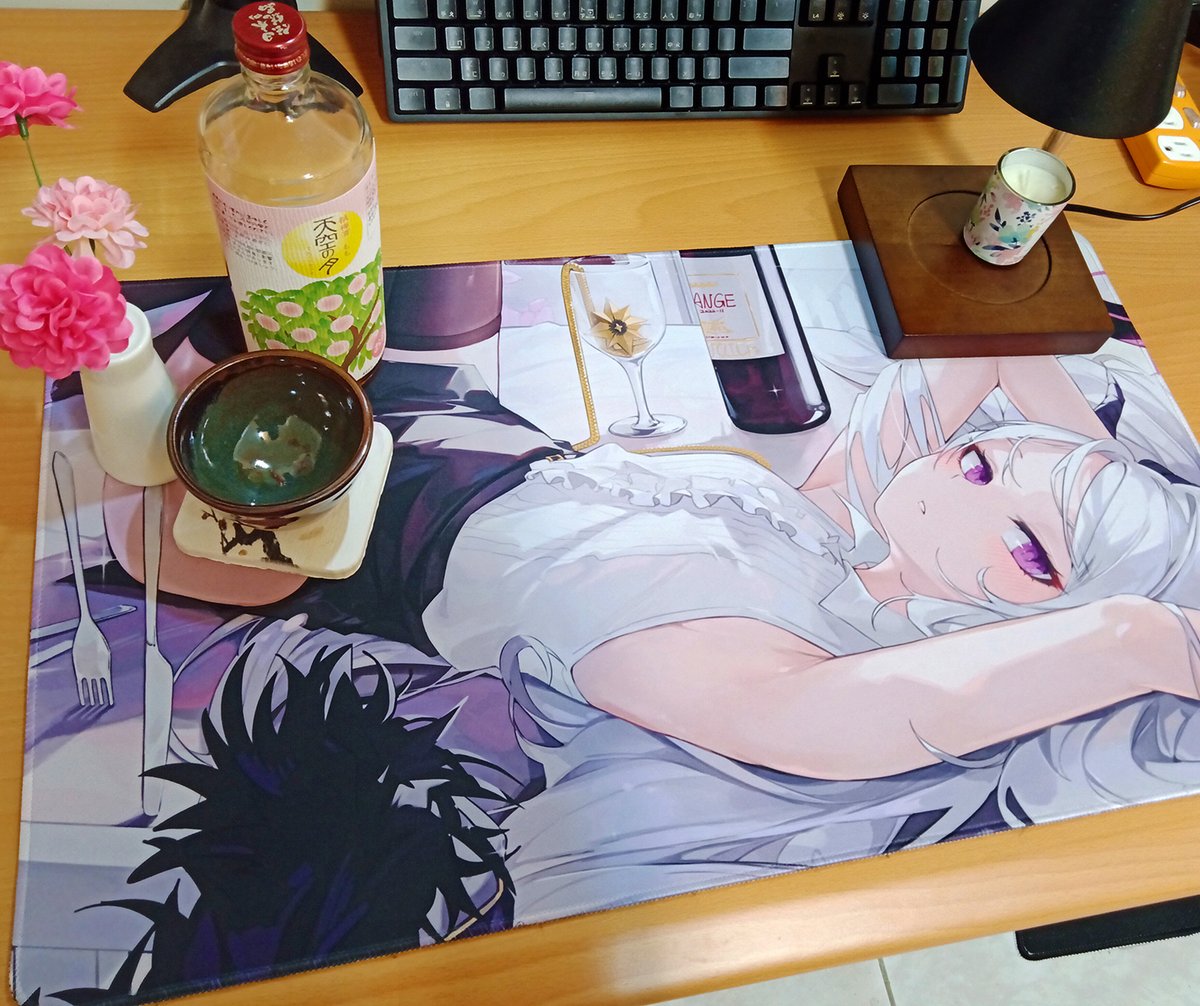 台湾イベントFF40、通販中
新刊メロンにて予約販売中
【🍈】 https://t.co/d6A0gEfnBg
タペストリーとマウスパッド予約販売中(海外配送できます)
【🚚】 https://t.co/ISlGFiIUu3 