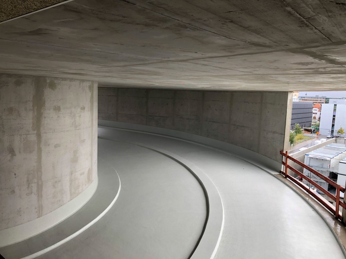 ViacorPolymer's tweet photo. ⏳ TIME SAVING: Half of the work steps are eliminated!
#quality #sustainable #flooring #work #parking #polyureacoating #polyurea #carpark #carparkcoating #OS10 #ramps #cars #flooringexperts #flooringinstallation https://t.co/60SF90OC1k