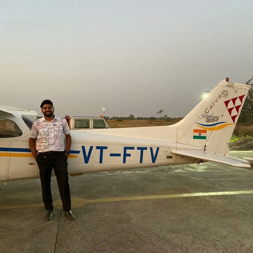 Carveraviation's tweet photo. #firstsoloflight
Congratulations to our Cadet Ronak Bhuleskar on achieving his First Solo Flight
The Academy of Carver Aviation wishes you the best for your future flying✈️
#solotraining #soloflight #firstsolo #flyingdream #flyingschool #flyingschoolindia #flyingtrainingschool https://t.co/apeqGxfhfs