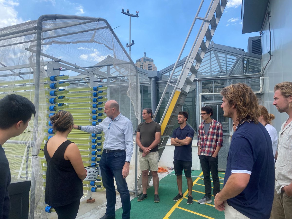 deepgreenhub's tweet photo. Our Green Light induction was a glowing success! 

The 5 teams got a crash course into all things algae &amp; entrepreneurship. 

We are excited to watch their ideas bloom over the next 3 months. 

Read more about our teams  
https://t.co/tXWHtXJN9d https://t.co/5TWbOxtxu4