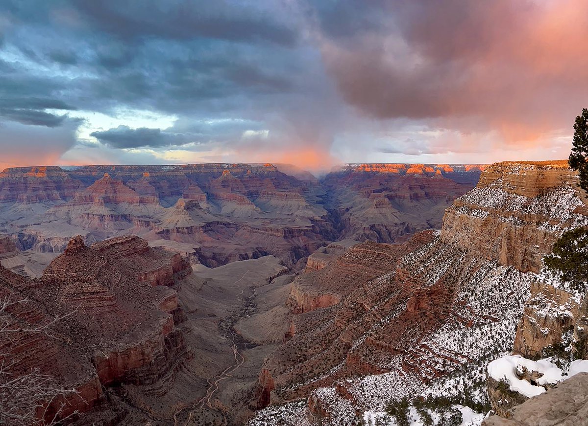 GrandCanyonNPS's tweet photo. “Every sunset is an opportunity to reset.” ― Richie Norton

Monday February 6, 2023 https://t.co/yG5Gk76I6J