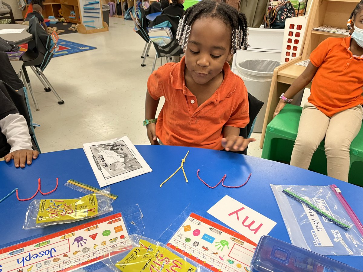 RexrodeMLST's tweet image. Let’s learn sight words! We used the wiki sticks to practice our new sight word of the week, my! Then read a story, My Bath!