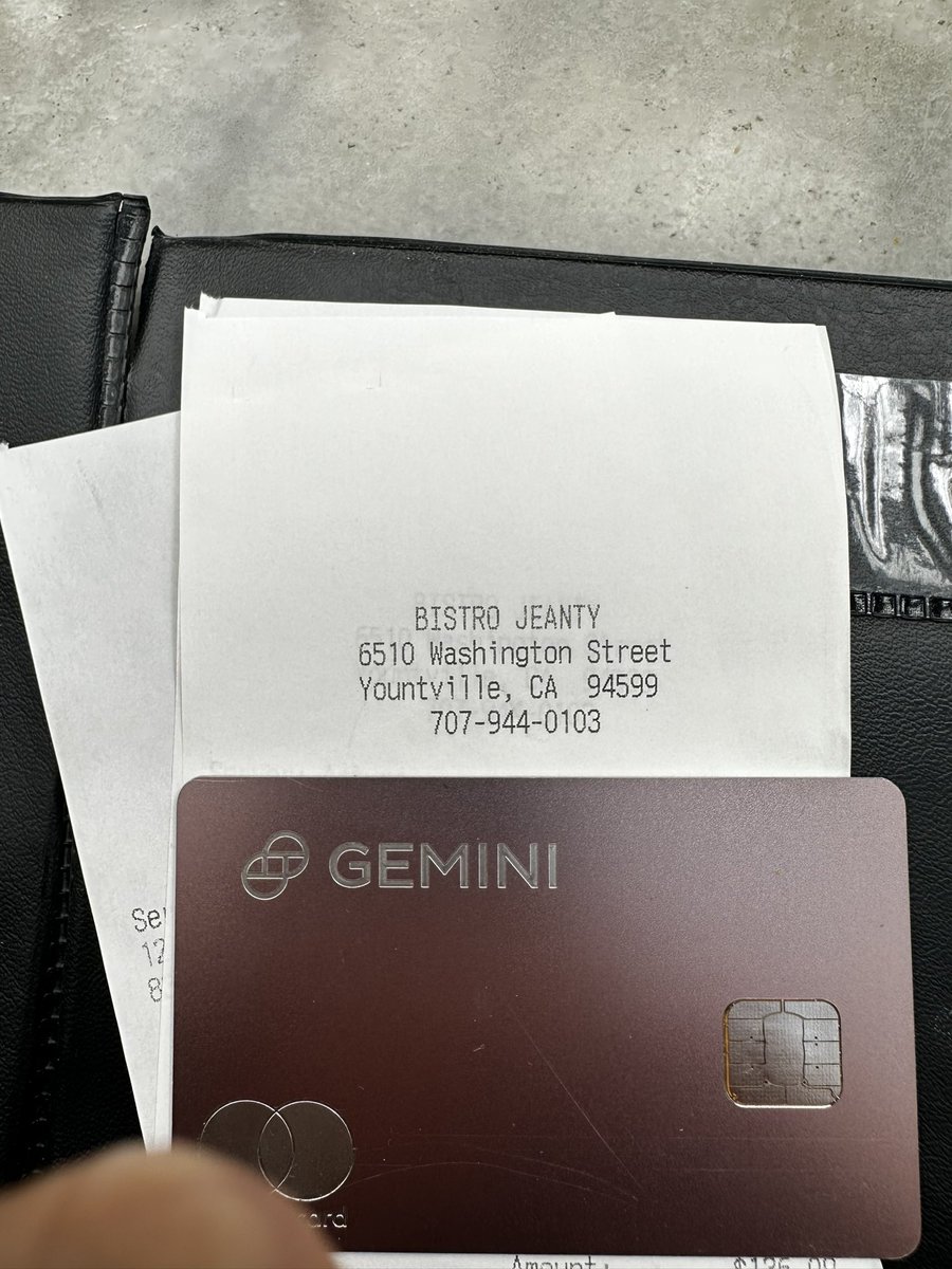 James_Mathur's tweet image. Duck liver mousse, steak tartare, and chicken with truffle pot pie at @BistroJeanty.

Stacking sats with @Gemini 
#Bitcoin 
#BitcoinNotCrypto 
#Napa