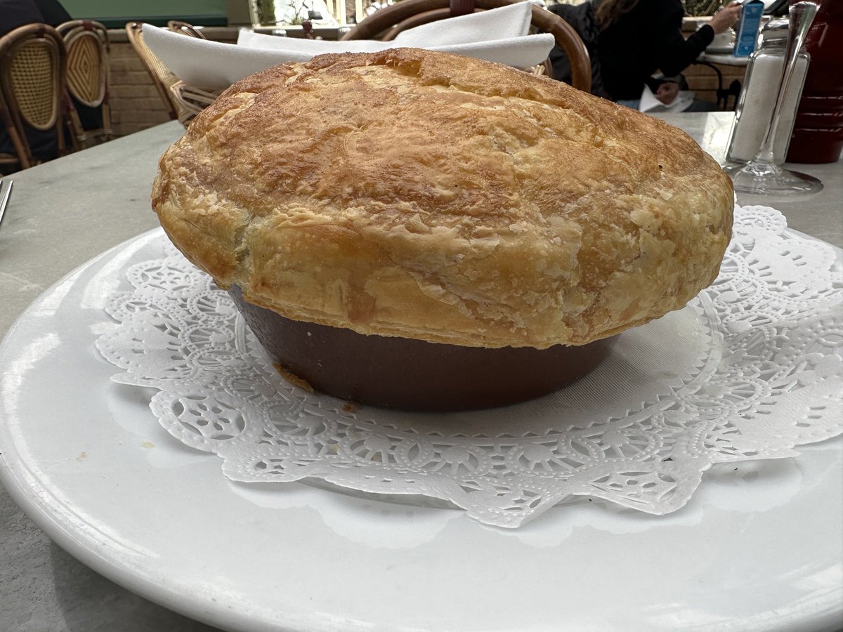 James_Mathur's tweet image. Duck liver mousse, steak tartare, and chicken with truffle pot pie at @BistroJeanty.

Stacking sats with @Gemini 
#Bitcoin 
#BitcoinNotCrypto 
#Napa