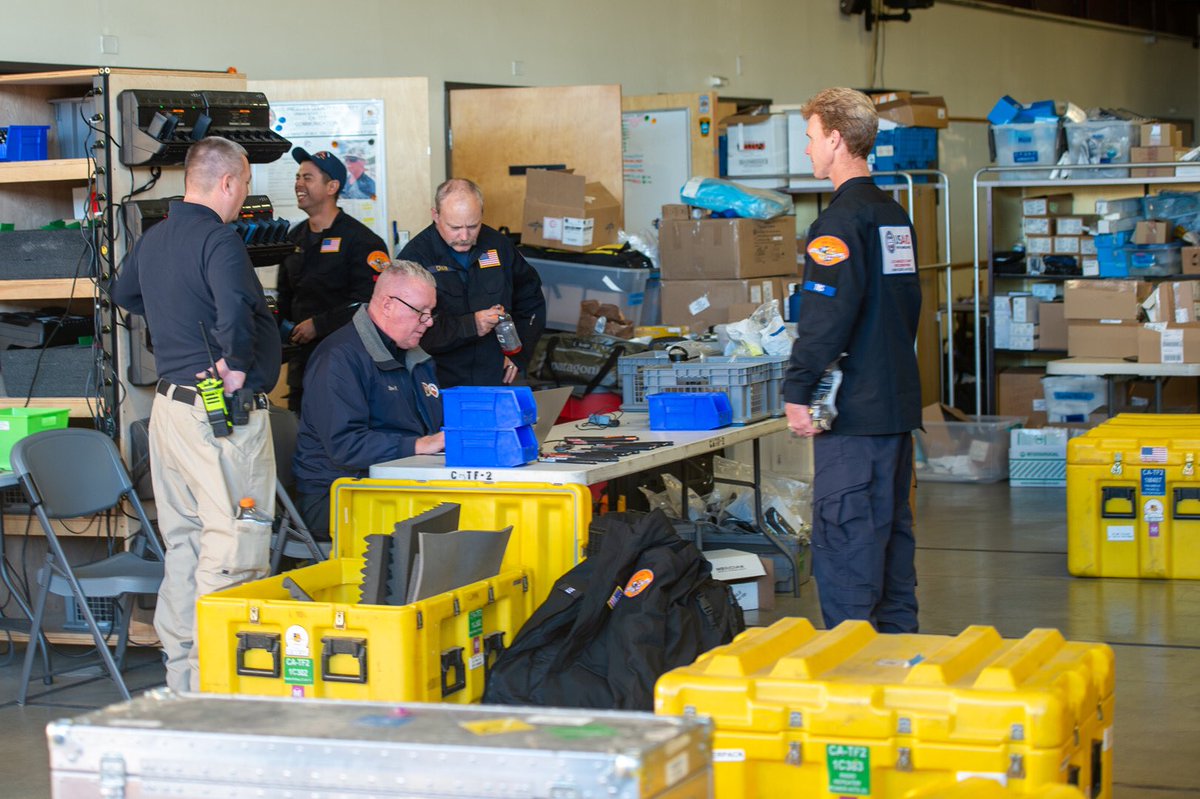LACOFD's tweet photo. Tonight, 82 members of the LACoFD’s USAR team are being deployed as USA-2, requested by the U.S. Agency for International Development’s Bureau of Humanitarian Assistance. 

They are headed to Turkey to help with life-saving assistance, joining USA-1 from Fairfax Co., VA. https://t.co/UdOPoOYILF