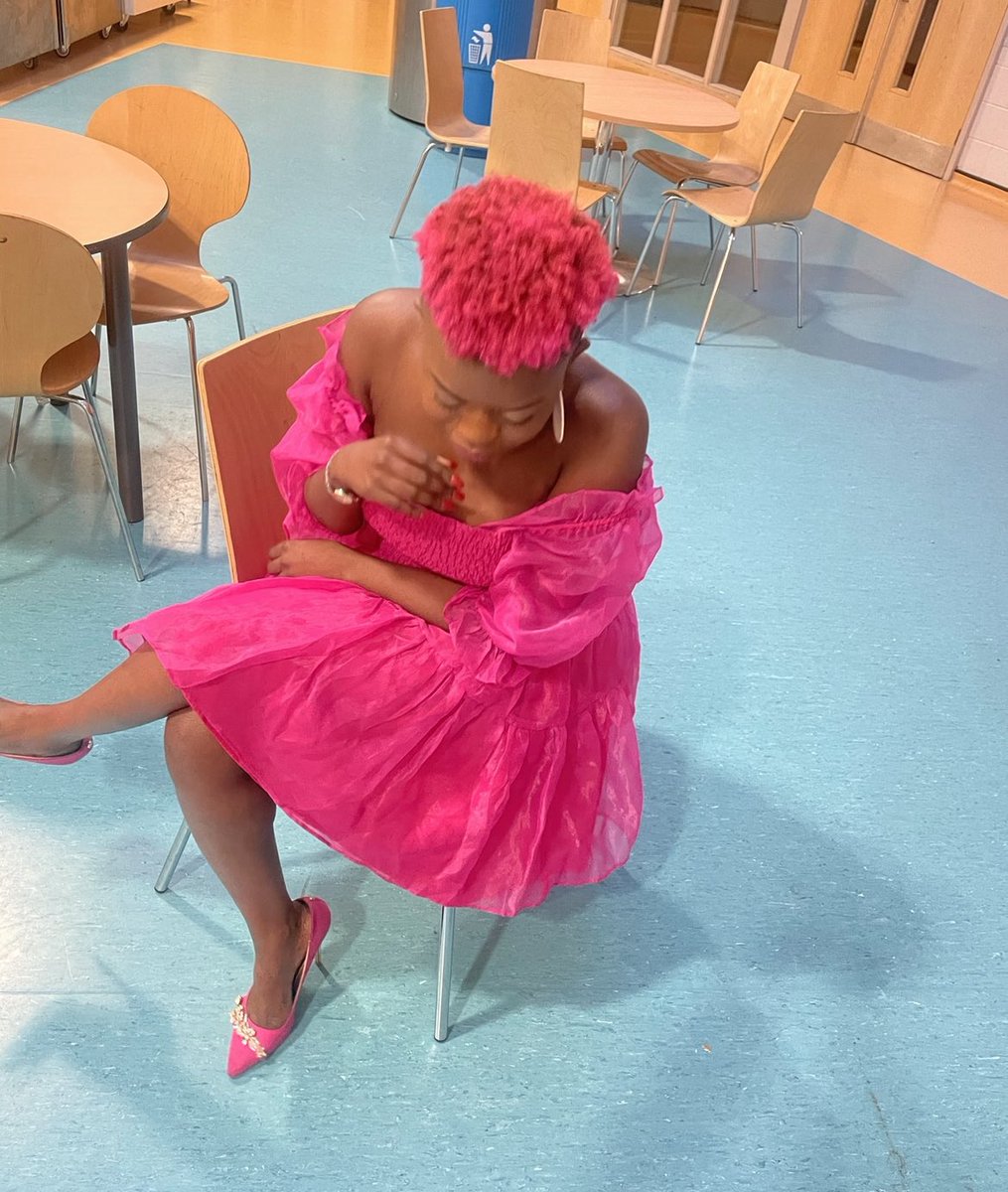 KleoArtist's tweet photo. They Threw Shade But Am Tryna See Where It Landed!!! #ClassicallyGlowingRoundEr!!! #PartysOverHere2023✅☑️ https://t.co/ocJ4MQ7xBC