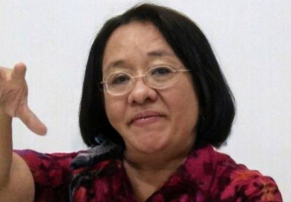 Walau gaji pejabat tdk besar, harta hasil kerja keras dan kelihaiannya selama menjabat, lebih dari cukup utk membiayai hidupnya sebagai manusia merdeka tanpa tertangkap.
Saat ini walau tdk bekerja Mami Saidah Didut suka memberikan bra 38B sebagai GA