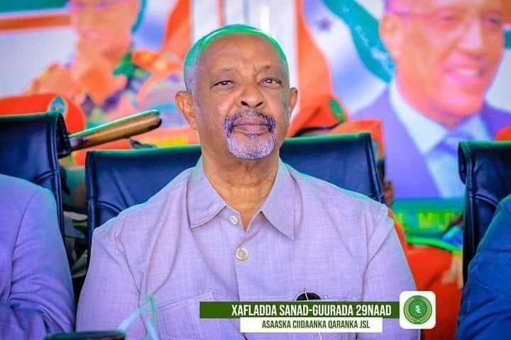 SBeeldeeq's tweet photo. Markale saaka waxaa Magaalada Laascaanod ka qarxay dagaal.
Xukuumada Somaliland ayaa sheegtay in saaka hiirtii la soo weeraray fadhiiso ciidanka Qaranku ay Laascaanod ku leeyihiin https://t.co/z5C9DImeLW