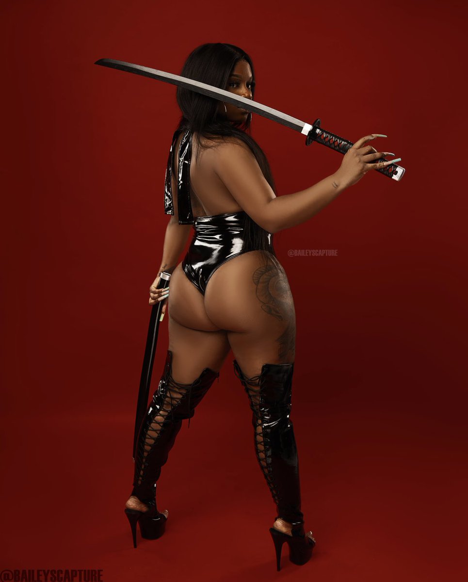 DejMonhaee's tweet photo. If i can give Twitter these #killbil #SZA #Aquarius 🫶🫶 https://t.co/t3P2m6VGbg