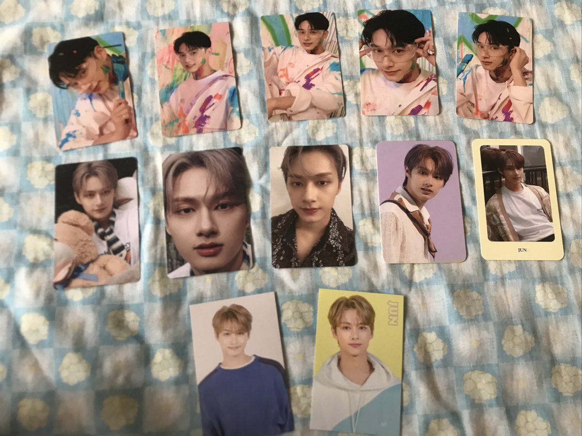 Krishcielaxl's tweet photo. Wts lfb

Moon junhui pc’s
40 each 
450 take all (12 pcs)

Mop: gcash &amp; security bank
Mod: flash express

Please help RT 

#seventeen wen junhui moon junhui jun https://t.co/fp4ec7IvbC