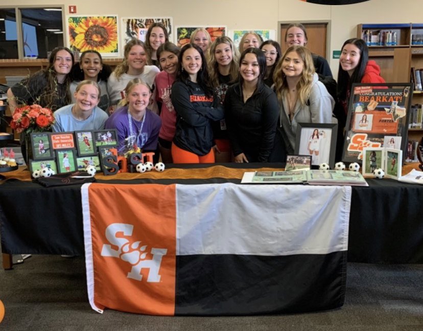 I got to watch some of my best friends sign their NLIs today🥹 cannot wait to watch them play at the next level.❤️ <a href="/emilyjacobs08/">Emily Jacobs</a> <a href="/tatumbloom2023/">tatum</a> <a href="/porter_lennon/">Lennon Porter</a>