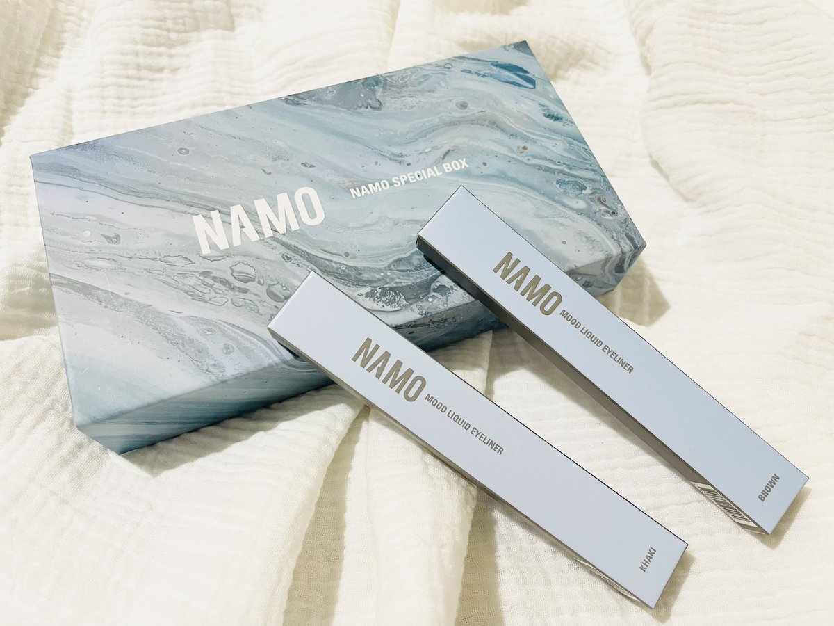 koha_koha67's tweet photo. AUEID〚@AUEID_official〛様より
NAMO / MOOD LIQUID EYELINER
SPECIAL BOXを頂きました🤎
中身は、BROWNとKHAKIの2色❕
南部桃伽さんプロデュースのアイライナー
動画の通りひと塗りで高発色するのに
派手すぎない色味で抜け感が💕
⬇️
#namocosmetics #ナモコスメティクス
#AUEID #アウェイド https://t.co/ljaUxM2qxA