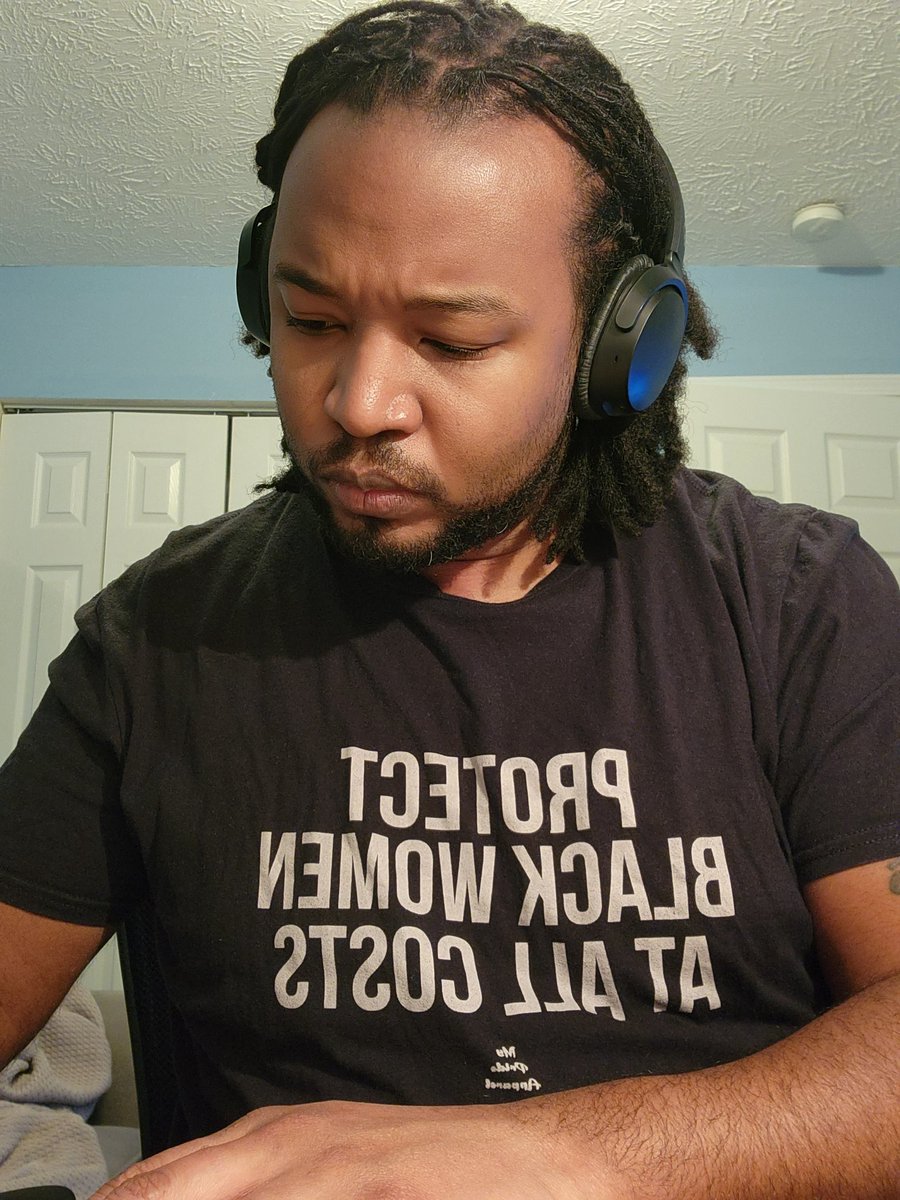 MikePatton82's tweet image. Getting a little work in.......

#podcastlife #takingnotes #studytime