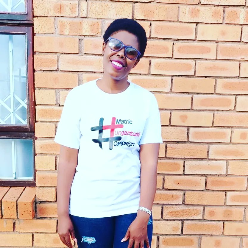 gamede_sanele's tweet photo. She joined the campaign to say #MatricUngazibulali and she is looking forward to be a teacher one day.
.
.
#ItsPossibleBecauseItsDoable https://t.co/hyzVcIhjbA