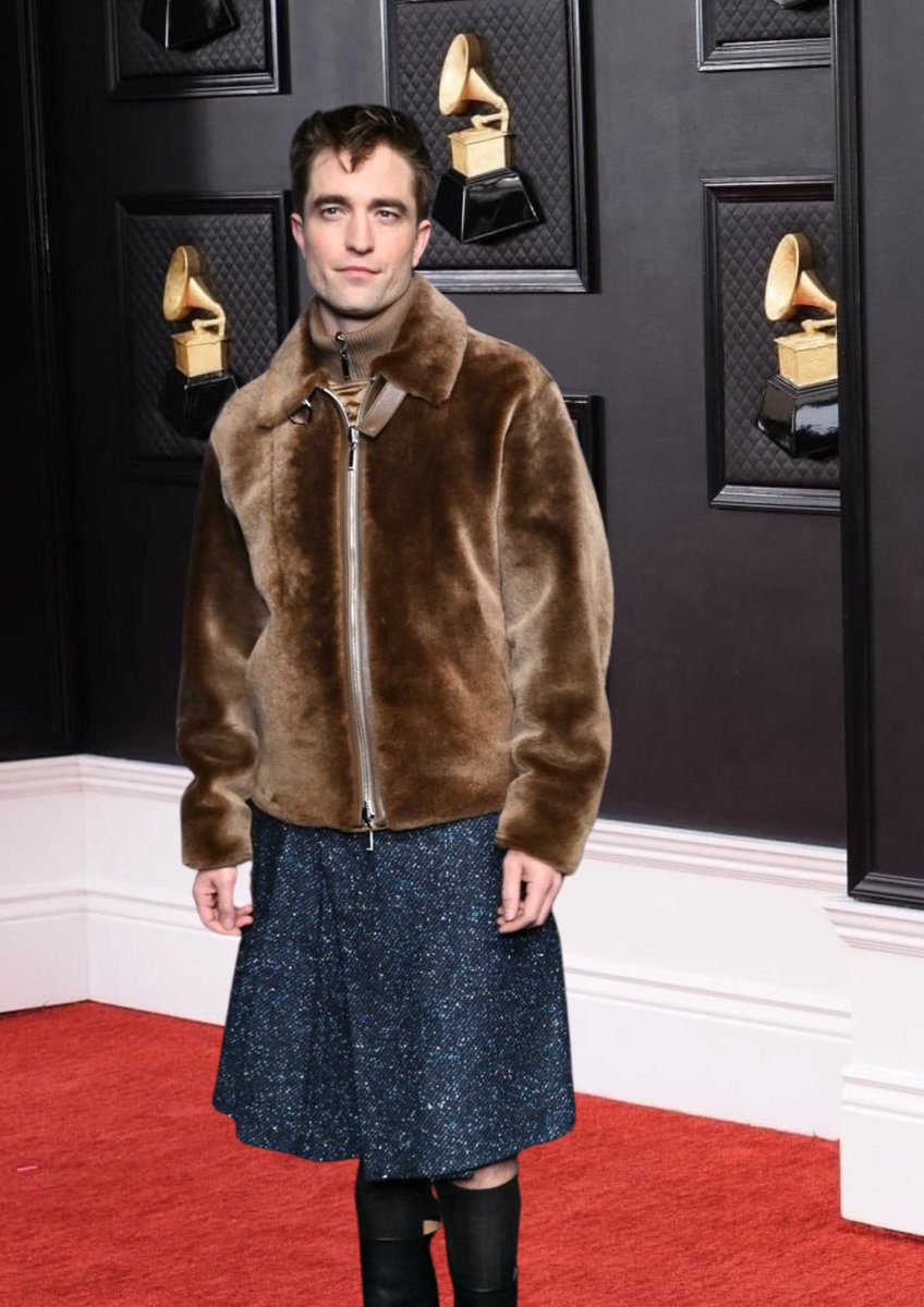 missdoublebay's tweet photo. Robert Pattinson busted out a skirt for the #Grammys2023. What an icon. https://t.co/FyztAQ9yhg
