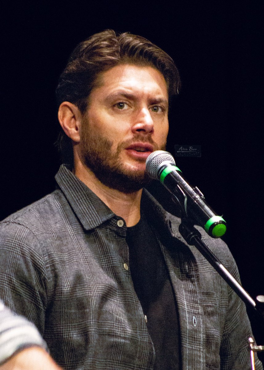 barr_alicia's tweet photo. A few Jensen photos before I go to sleep.
#JensenAckles #Supernatural #TheBoys #BigSky #CreationDallasCon2023 https://t.co/Hdp5xynMIw