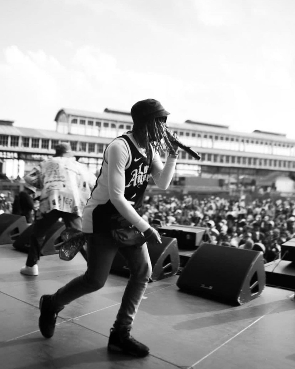 LoatinoverPound's tweet photo. and then 25K brought out Loatinover Pounds on Stage ko Cotton Fest ba betha Sosh Plata hefetsa ba tshela punyete ! 🤌🏼 https://t.co/6VvwvARlnz