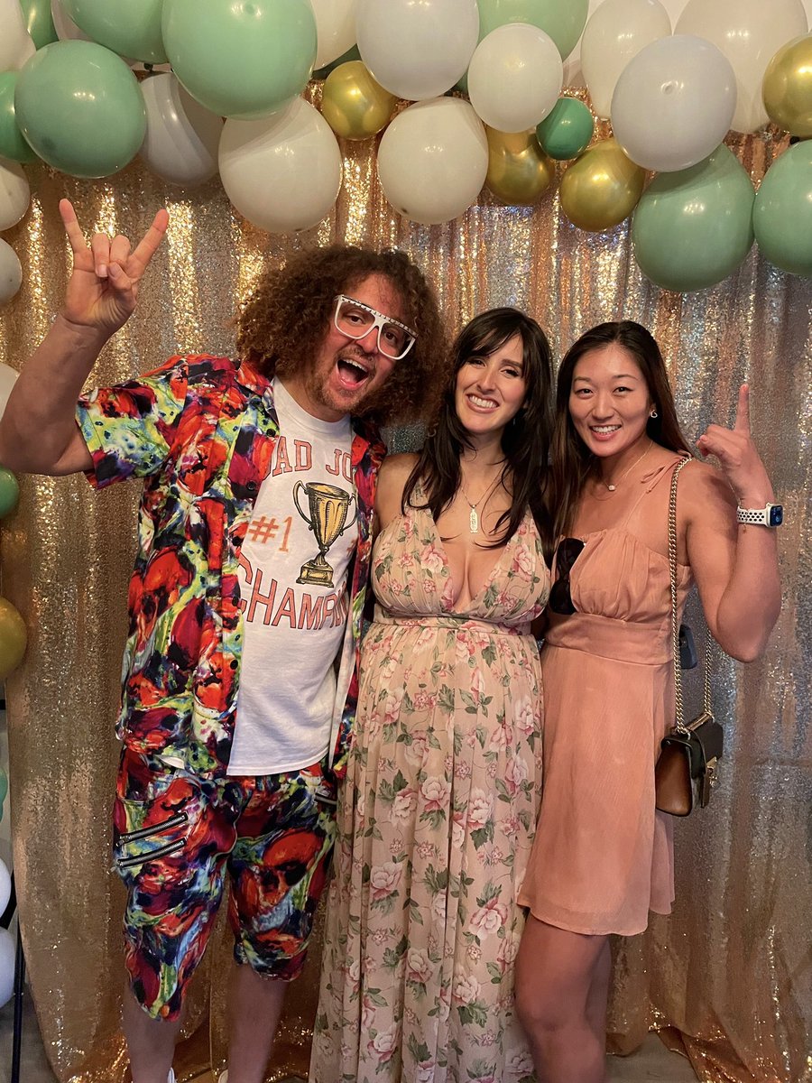 AyakaOkUNO's tweet photo. Best day trip to see some of my favorite people✨❤️🥰 #soontobeparents
#babyshower #babyfoo
@redfoo @Jasminealkouri1 https://t.co/lXofzU899c