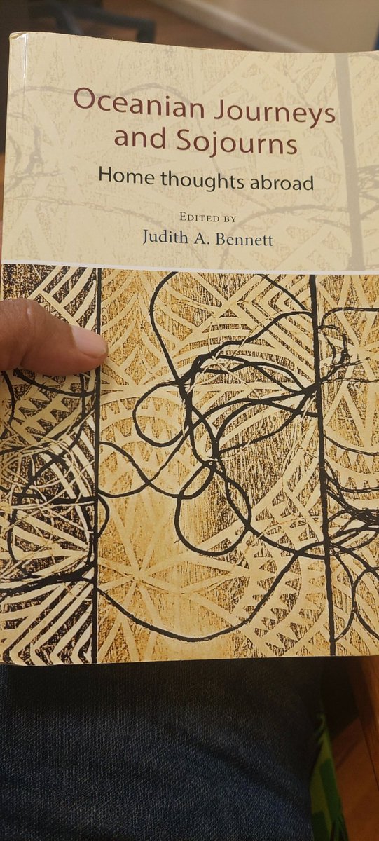 'Oceanian Journeys and Sojourns' 🕸👣 <a href="/tarcisius_tara/">TarcisiusKabutaulaka</a> mahalos/tagio for the book! #oceania